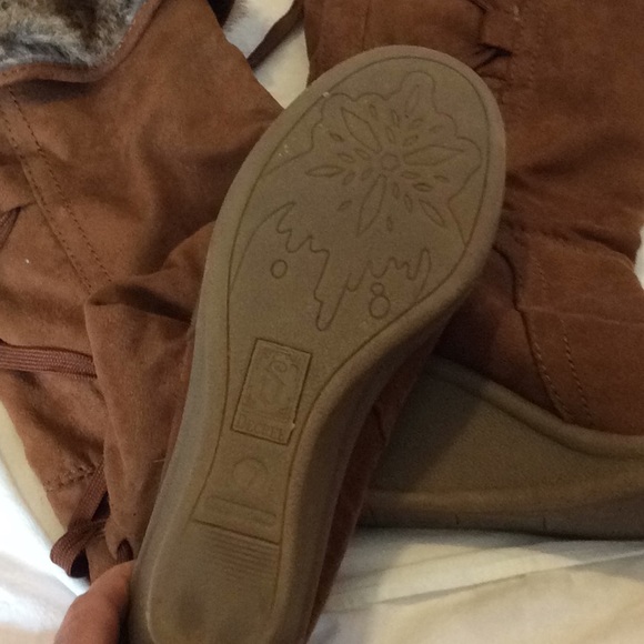 Suede over the knee wedge heeled boots - Picture 2 of 6